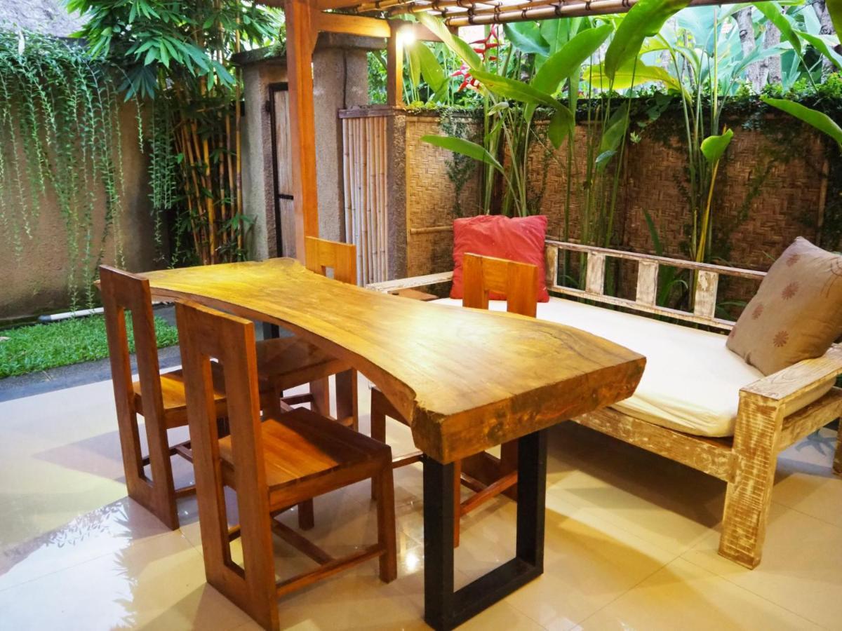 De Dalam Villa Ubud Ngoại thất bức ảnh