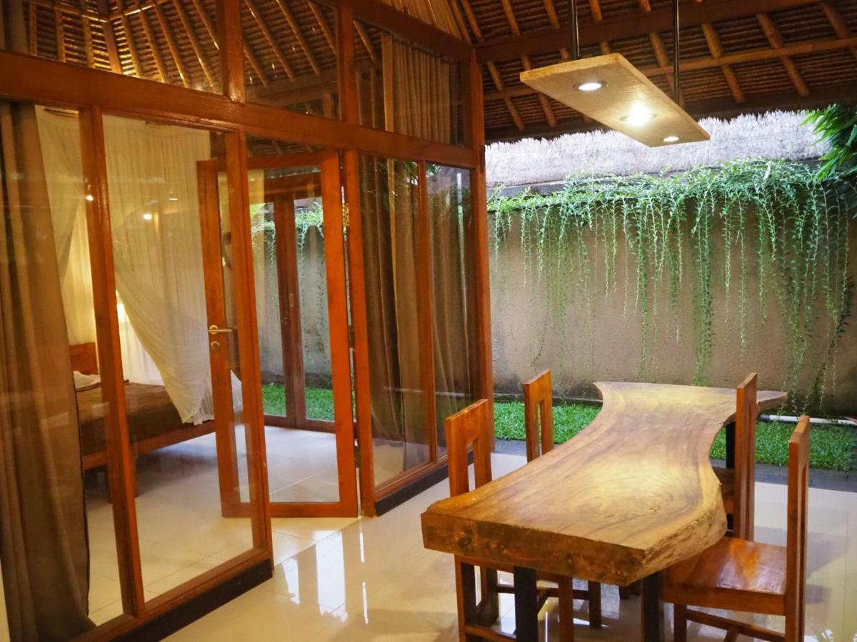 De Dalam Villa Ubud Ngoại thất bức ảnh